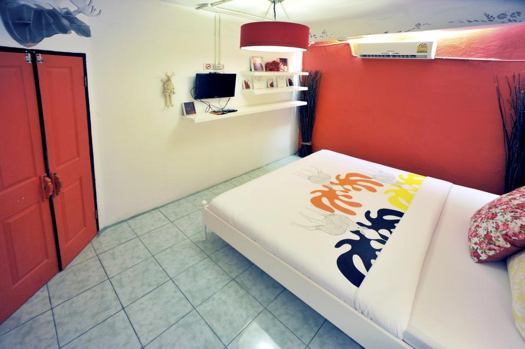 Room@Bangkok Boutique Guesthouse Екстериор снимка