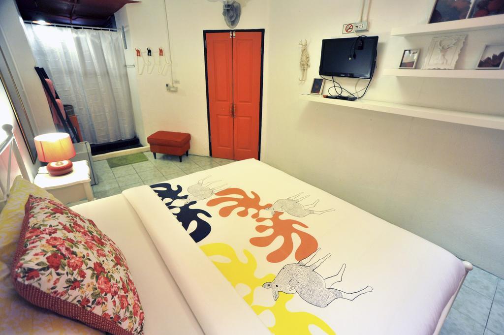 Room@Bangkok Boutique Guesthouse Екстериор снимка
