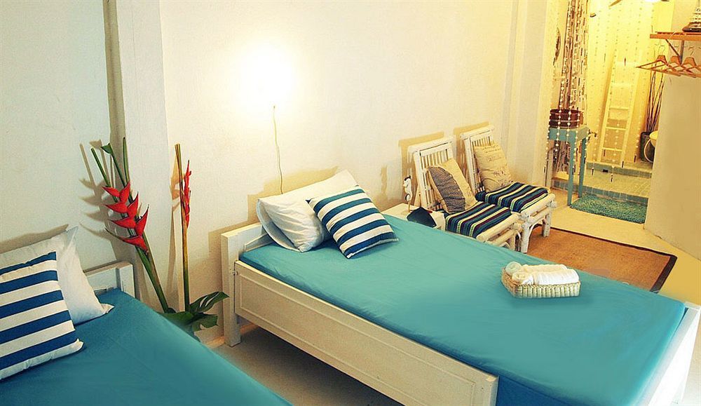 Room@Bangkok Boutique Guesthouse Екстериор снимка